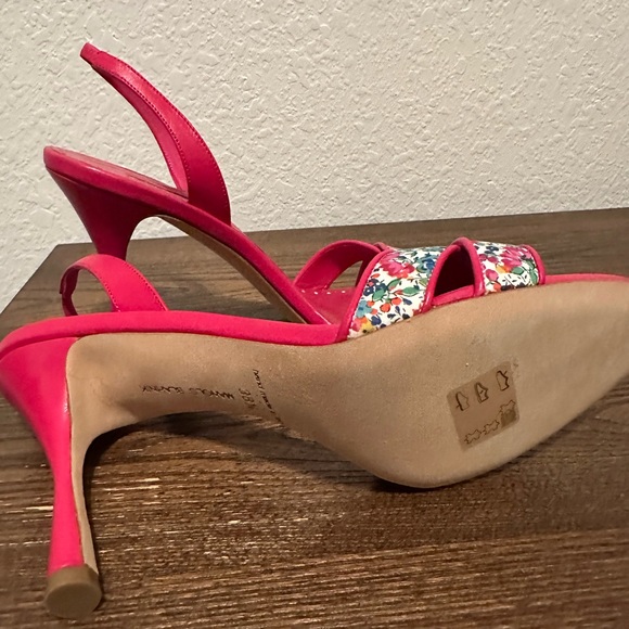 New Manolo Blahnik Lasista Floral Leather Slingback - Picture 3 of 3
